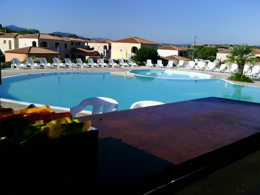 Sardinia Beach Apartments Aglientu Exteriér fotografie